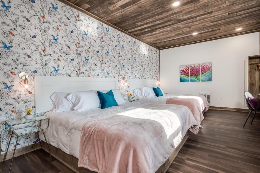 Entire Boutique 6 Lux Private With En-suite Baths *